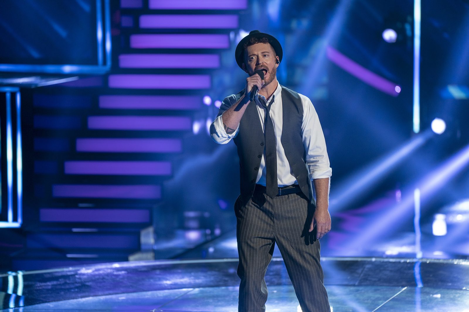 Peter Lillyman performing as Justin Timberlake on I Can See Your Voice